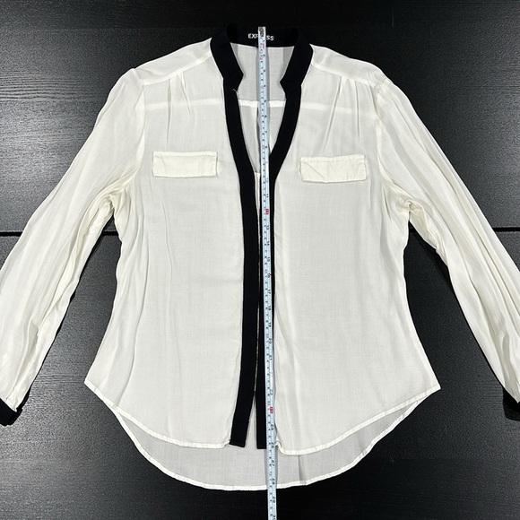 Express White Long Sleeve Button Up Shirt with Bold Black Trim - M - Picture 8 of 9